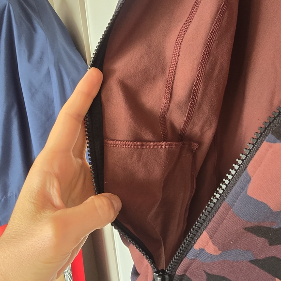 Lululemon Define - Picture 8 of 10